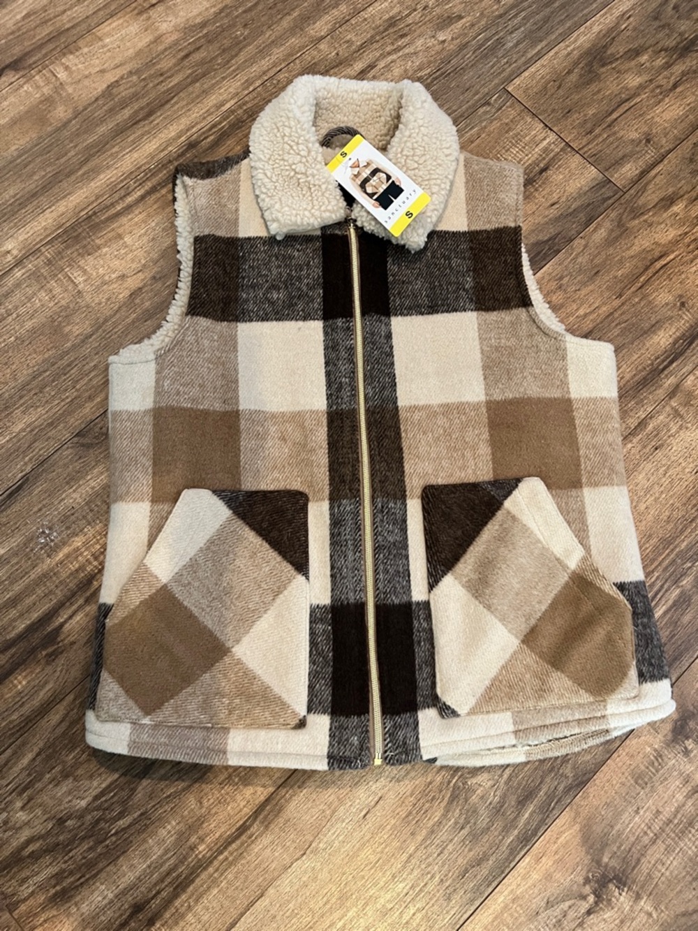 SanctuaryPlaid Sherpa-Lined Zip Vest in Cream, Tan & Brown